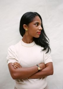 Merek Perhiasan Roxanne Rajcoomar Hadden